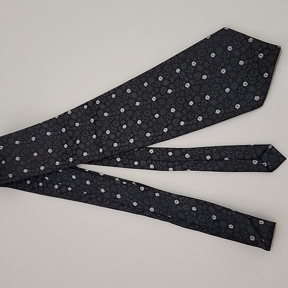 Jonathan Martin Tie
